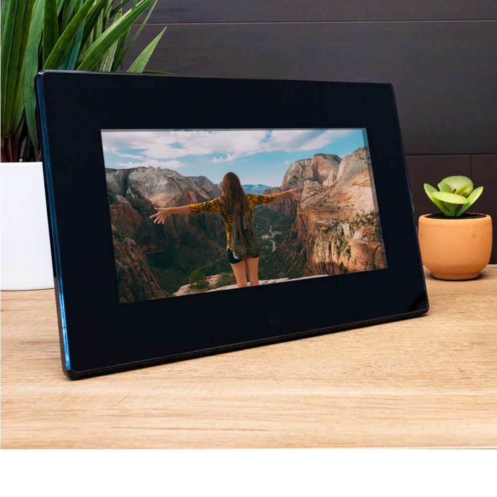 Tangelo Snapshot 7” digital photo frame